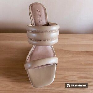 Gabrielle Union Collection /New York & Co.  Puffy Sandals- US 7